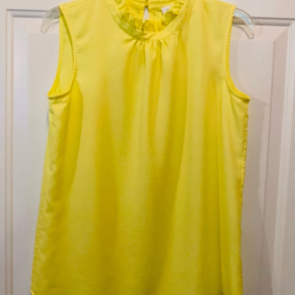 CUTE CALVIN KLEIN YELLOW RUFFED NECK TOP YOU ARE GOING TO LOVE. LIKE NEW & CUTE. - Picture 4 of 12